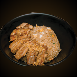 ข้าวผัดไก่กระเทียม