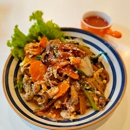 สุกี้แห้งหมู