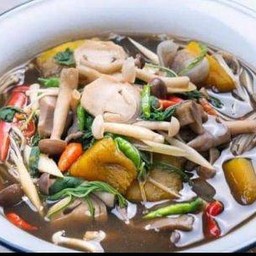 แกงเห็ดรวม