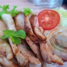 ไข่เจียวทรงเครื่อง =⁠_⁠=ลูกชิ้นทอด หนองไผ่ล้อม
