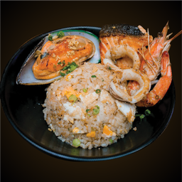 ข้าวผัดซีฟู้ดกระเทียม