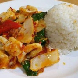 ผัดพริกเผาราดข้าว