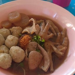 ก๋วยเตี๋ยวโฮเด้งป่าครองชีพ ภูเก็ต