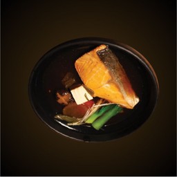 แซลมอนต้มซีอิ้ว