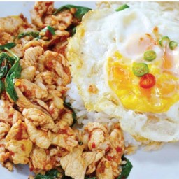 กระเพราไก่+ไข่ดาว