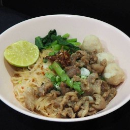 เตี๋ยวฉ่ำ เส้นคลุก
