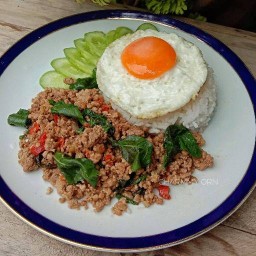 สถานีปิ้งย่างลูกชิ้น ตือเบาะ หน้ามินิบิ๊กซี เจ้าเก่า