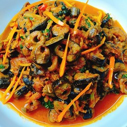 ปลาไหลผัดเผ็ด