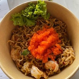 มาม่าผัดกุ้ง ไข่กุ้ง