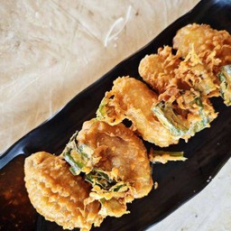 ปีกไก่ทอดใบเตย