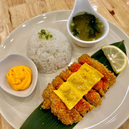 ข้าวหน้าไก่ทอดท็อปชีล+ซุป