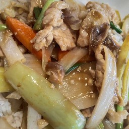 อาหารตามสั่งโครตแซ่บ ศูนย์อาหารตลาดโพธิ์สุวรรณนวลจันทร์ 56แผงที่ 23