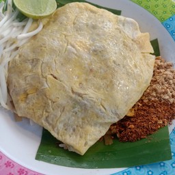 ผัดไทห่อไข่