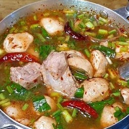 ต้มแซ่บไก่