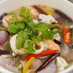 ต้มยำไก่น้ำใส