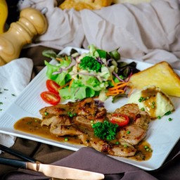 สเต๊กหมูดำคุโรบูตะ