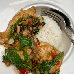 ปลากะพงผัดกะเพรา