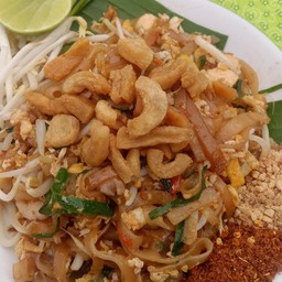 ผัดไทกากเจียว