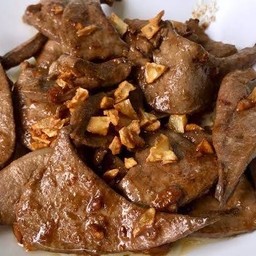 ข้าวตับหมูกระเทียมพริกไทย