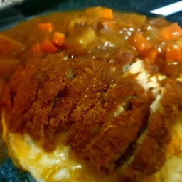 ข้าวไข่ข้น ไก่ทอด+แกงกะหรี่ญี่ปุ่น