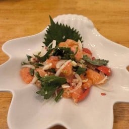 ยำแซลมอน