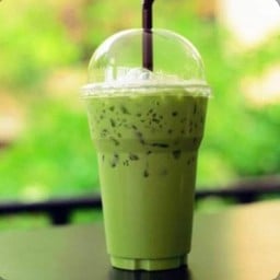 สตอเบอรี่โยเกิร์ต & กาแฟ