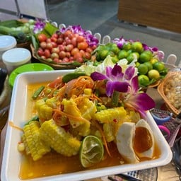 ส้มตำแม่การะเกด ตลาดแสงศิริ