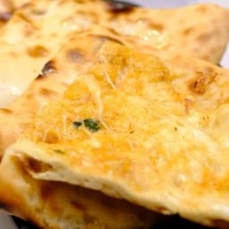 Aloo Cheese Naan