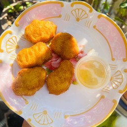 นักเก้นไก่ กร๊อบกรอบ 5 ชิ้น