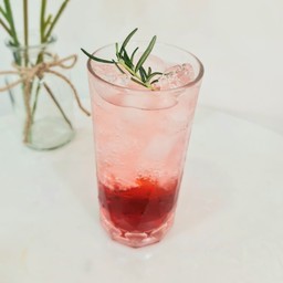 สตรอเบอร์รี่โซดา