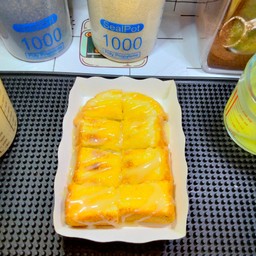 ปังปิ้ง (เนยนม+น้ำตาล)