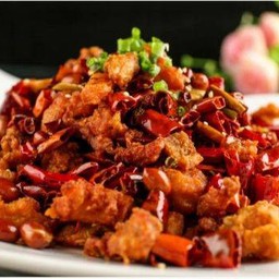 040  川味辣子鸡丁 ไก่ผัดพริกแห้ง