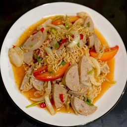 ยำมาม่า