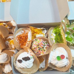 ขนมเบื้องสามพี่น้อง วัดแก่งขนุน