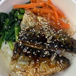 ข้าวหน้าปลาซาบะ