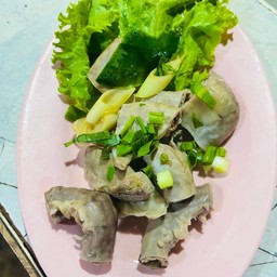 ไส้หมูลวกจิ้ม