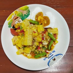 ตำข้าวโพดไข่เค็ม