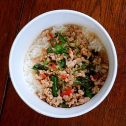 ข้าวกระเพราหมู