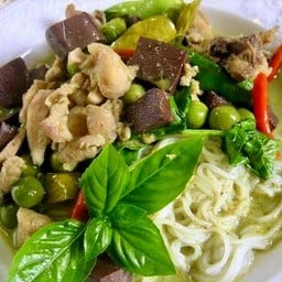 ขนมจีนแกงเขียวหวานไก่