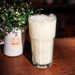 นมสดจืดเย็น