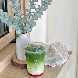 สตรอเบอร์รี่ชาเขียว