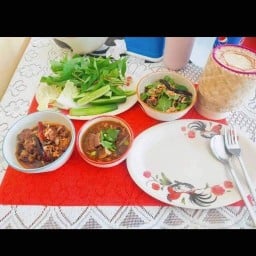 เล่าปี่อาหารเหนือ ขนมจีนน้ำเงี้ยว ข้าวซอย ลาบคั่ว