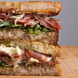 Serrano ham & cheese Sandwich
