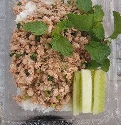 ข้าวหน้าลาบหมู