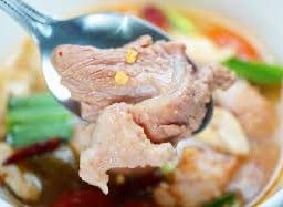 ส้มตำยำแซ่บ ปากทางการบิน