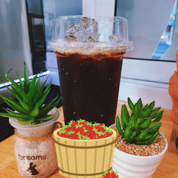 Black Coffee สตอเบอรี่