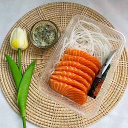 แซลมอนแล่บาง 130g + น้ำจิ้มซีฟู้ด