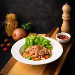 ผัดมักกะโรนีไส้กรอกไก่