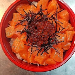 ด้งแชลมอล+ไข่แชลมอน