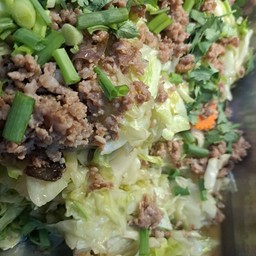 ผัดกะหล่ำปรีใส่หมูสับ